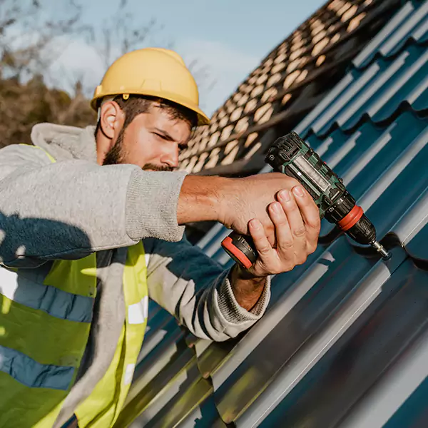 Why University Place Property Owners Choose University Place Roofing Pro for Metal Roof Replacement?